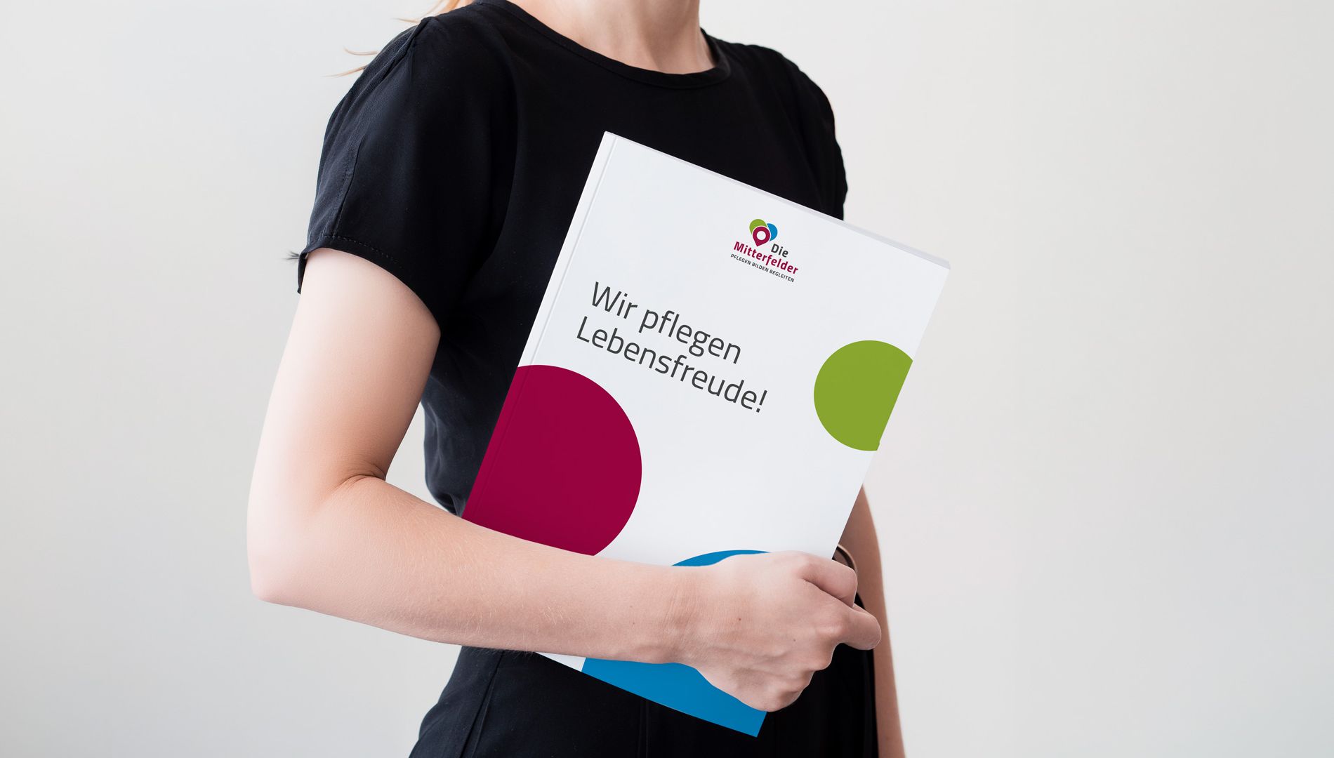 Überarbeitetes Branding für die Münchener Mitterfelder gGmbH von der Marken- und Designagentur das formt.