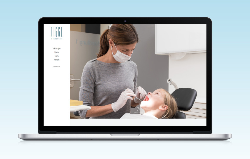 Moderner Interntauftritt mit neuem Corporate Design für Zahnarztpraxis aus Memmingen von der Designagentur das formt aus München